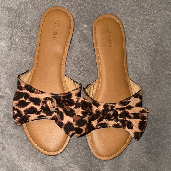 Old Navy Shoes - Old Navy Leopard Bow Slide Sandals - Tan/Brown/Black